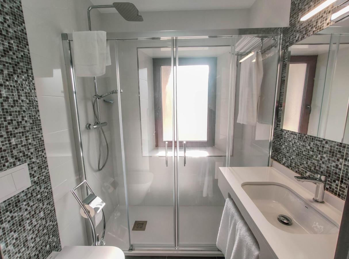 Hostal Oleo Auto Check-In سانتاندر المظهر الخارجي الصورة