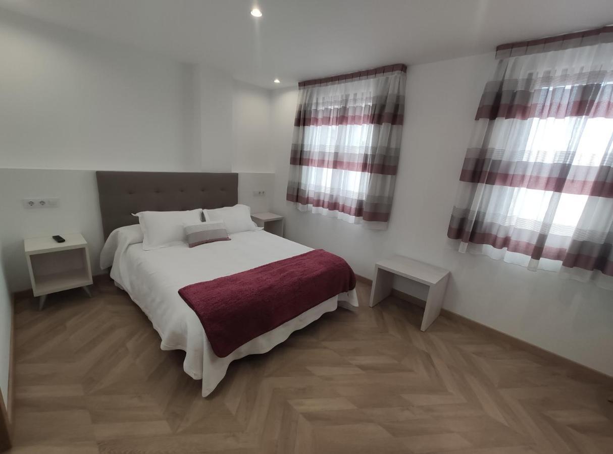 Hostal Oleo Auto Check-In سانتاندر المظهر الخارجي الصورة