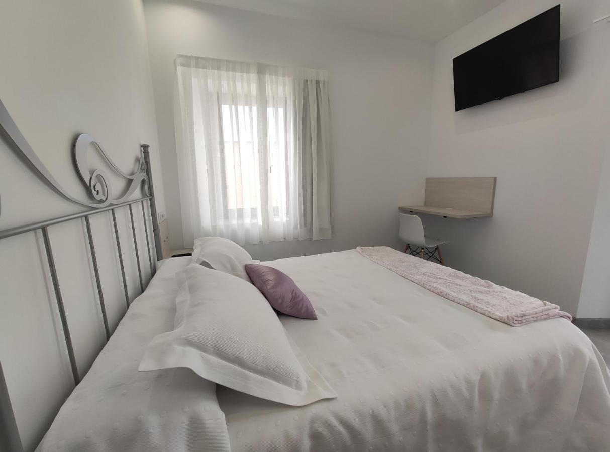 Hostal Oleo Auto Check-In سانتاندر المظهر الخارجي الصورة